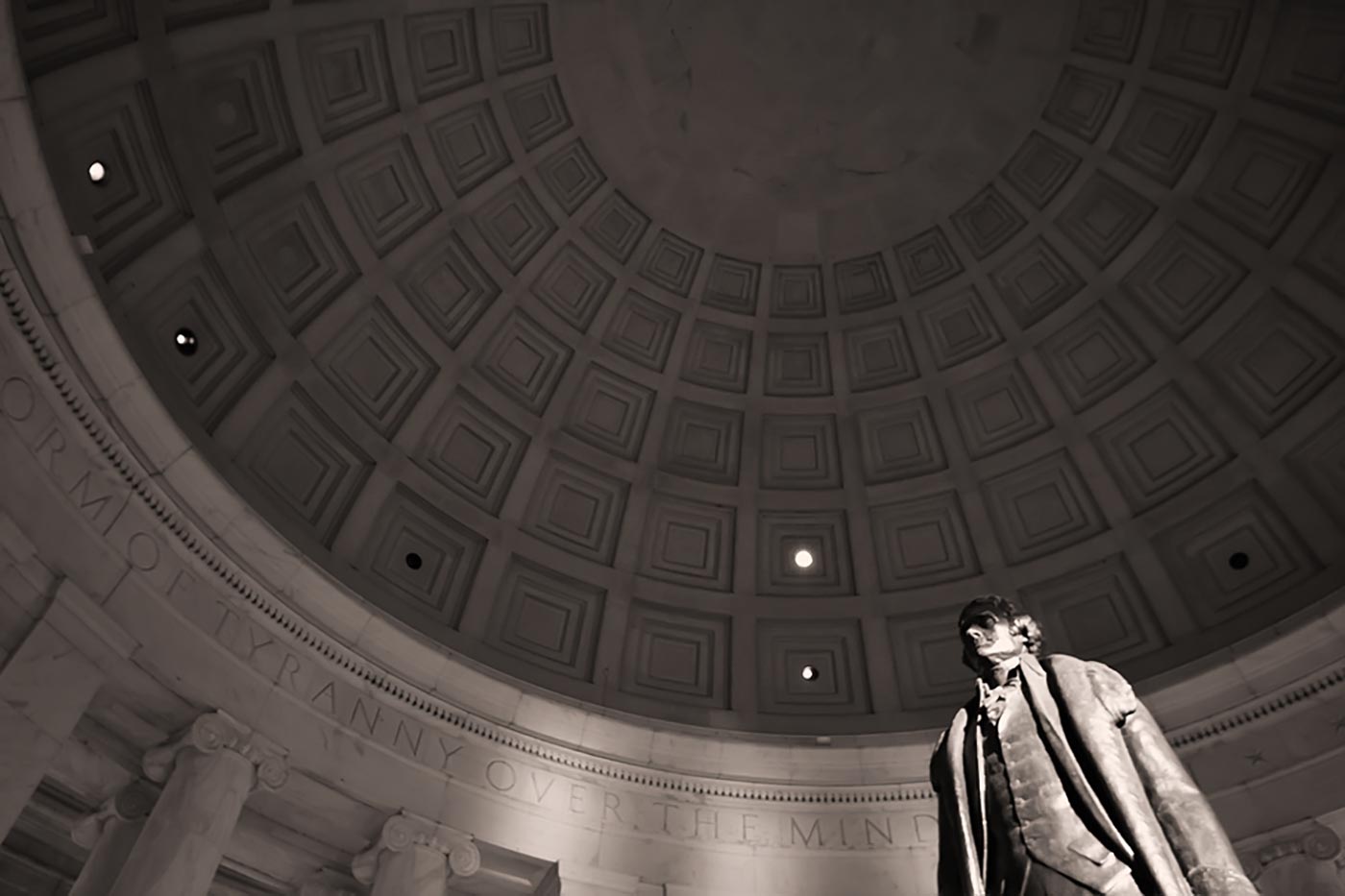 Thomas Jefferson statue