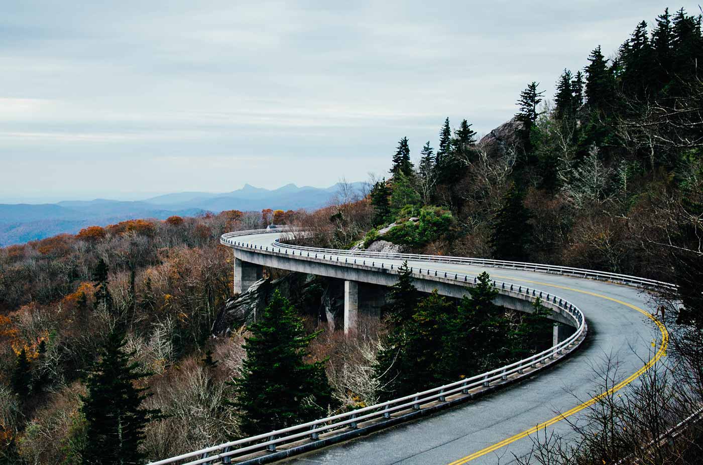 Curved road